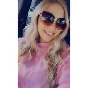 Meet your Posher, Nicole